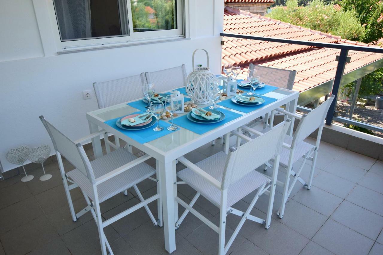 V Luxury Suites Toroni 3 Exterior photo